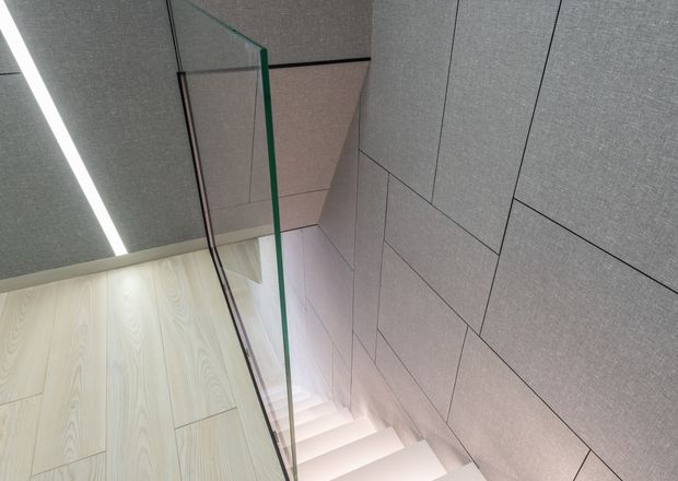 Modern glass railing and fittings